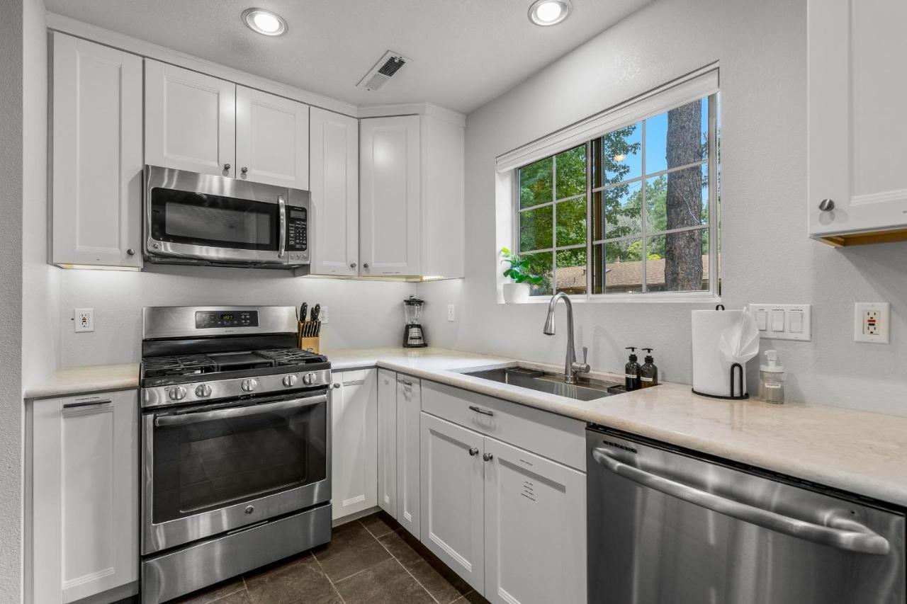 Family Friendly Escape~ Close To Downtown ~Airport ~Sedona & Grand Canyon Flagstaff Esterno foto